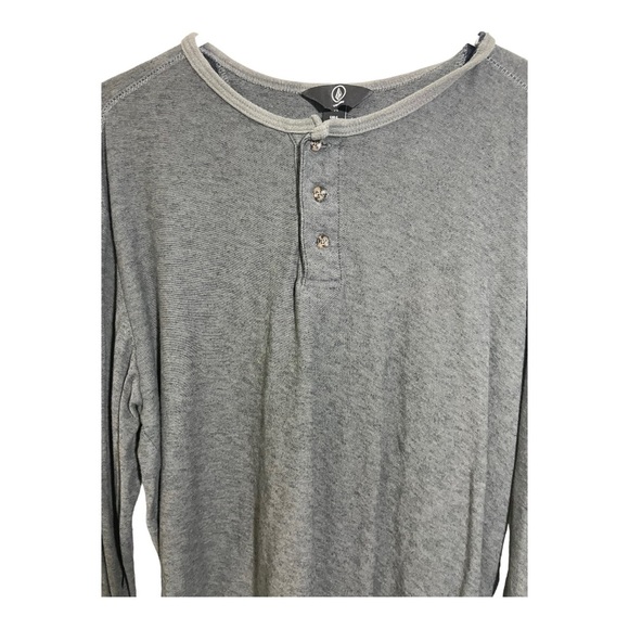 Volcom mens Henley long sleeve shirt. Grey. Size large. - Picture 3 of 10